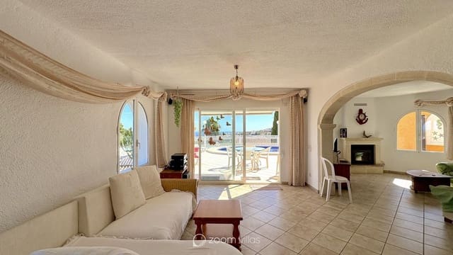 4 Zimmer Villa zu verkaufen in Benitachell / Benitatxell mit Pool - 595.000 € (Ref: 9788723)