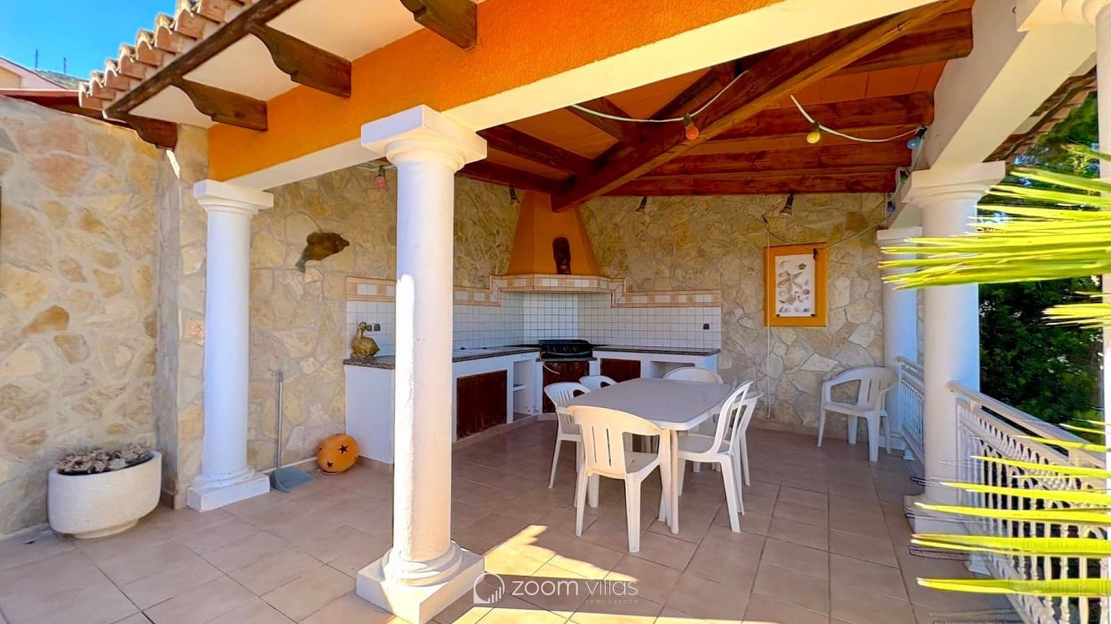 4 bedroom Villa for sale in Benitachell / Benitatxell with pool - € 595,000 (Ref: 9788723)