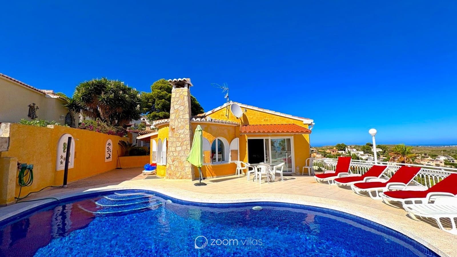 4 bedroom Villa for sale in Benitachell / Benitatxell with pool - € 595,000 (Ref: 9788723)