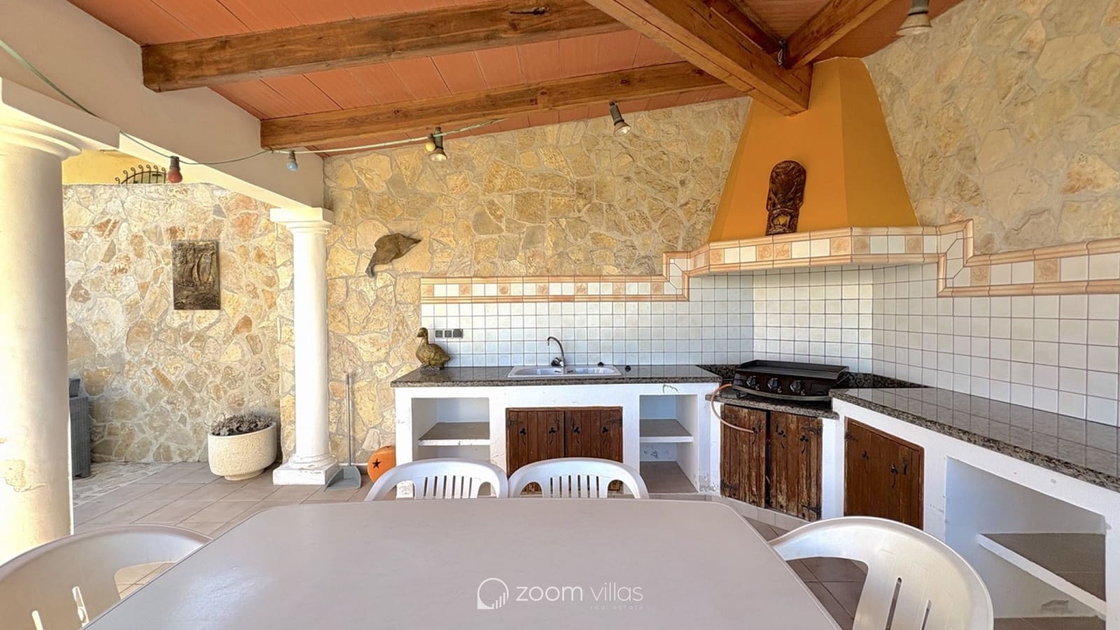 4 bedroom Villa for sale in Benitachell / Benitatxell with pool - € 595,000 (Ref: 9788723)