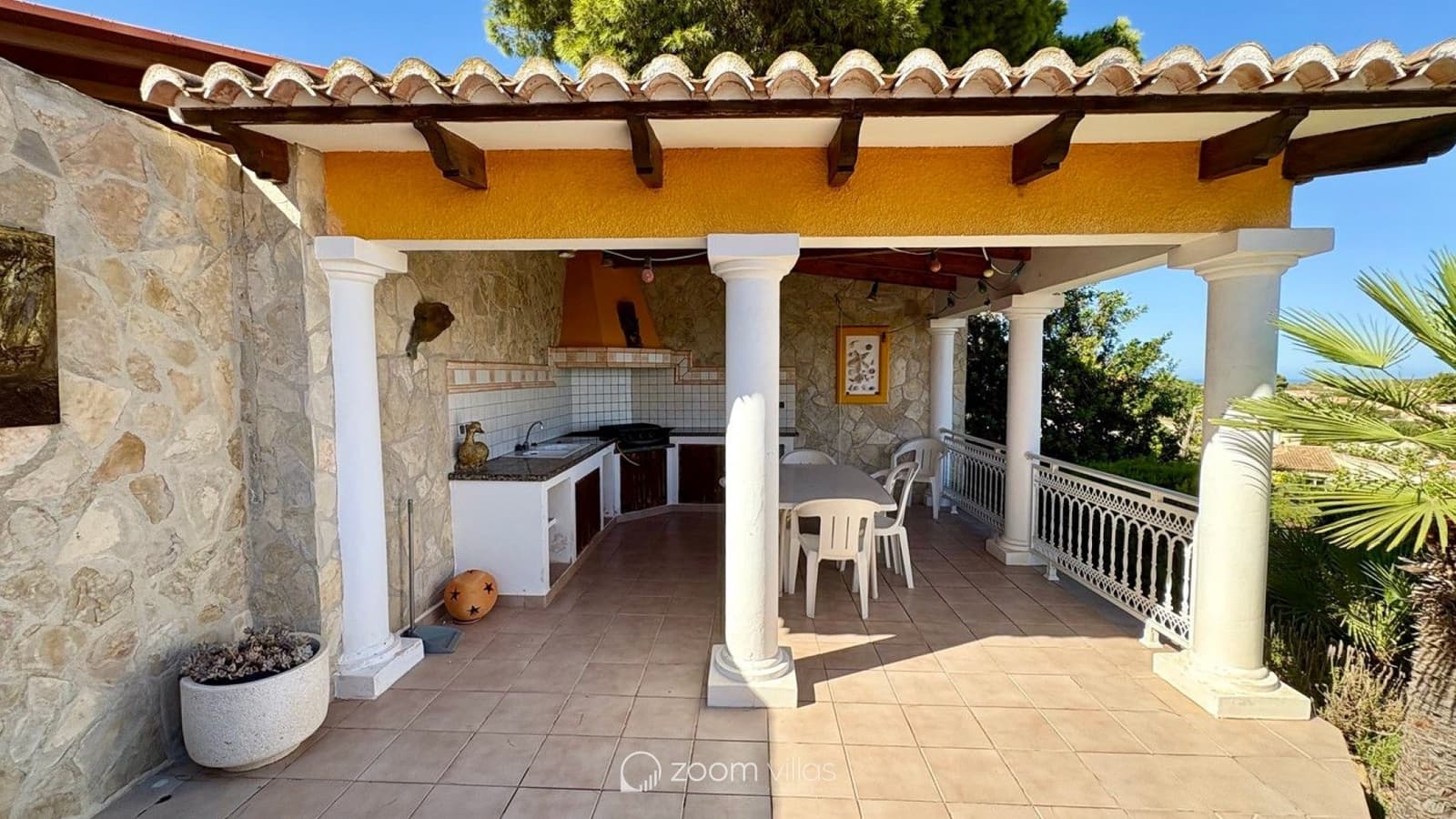 4 bedroom Villa for sale in Benitachell / Benitatxell with pool - € 595,000 (Ref: 9788723)
