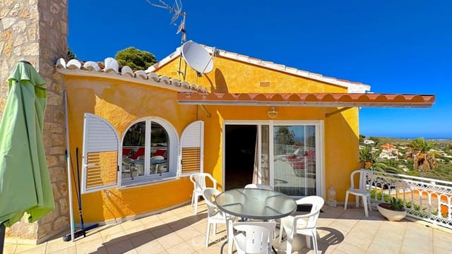 4 Zimmer Villa zu verkaufen in Benitachell / Benitatxell mit Pool - 595.000 € (Ref: 9788723)