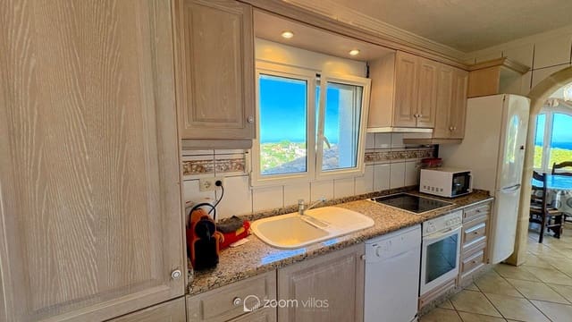 4 Zimmer Villa zu verkaufen in Benitachell / Benitatxell mit Pool - 595.000 € (Ref: 9788723)