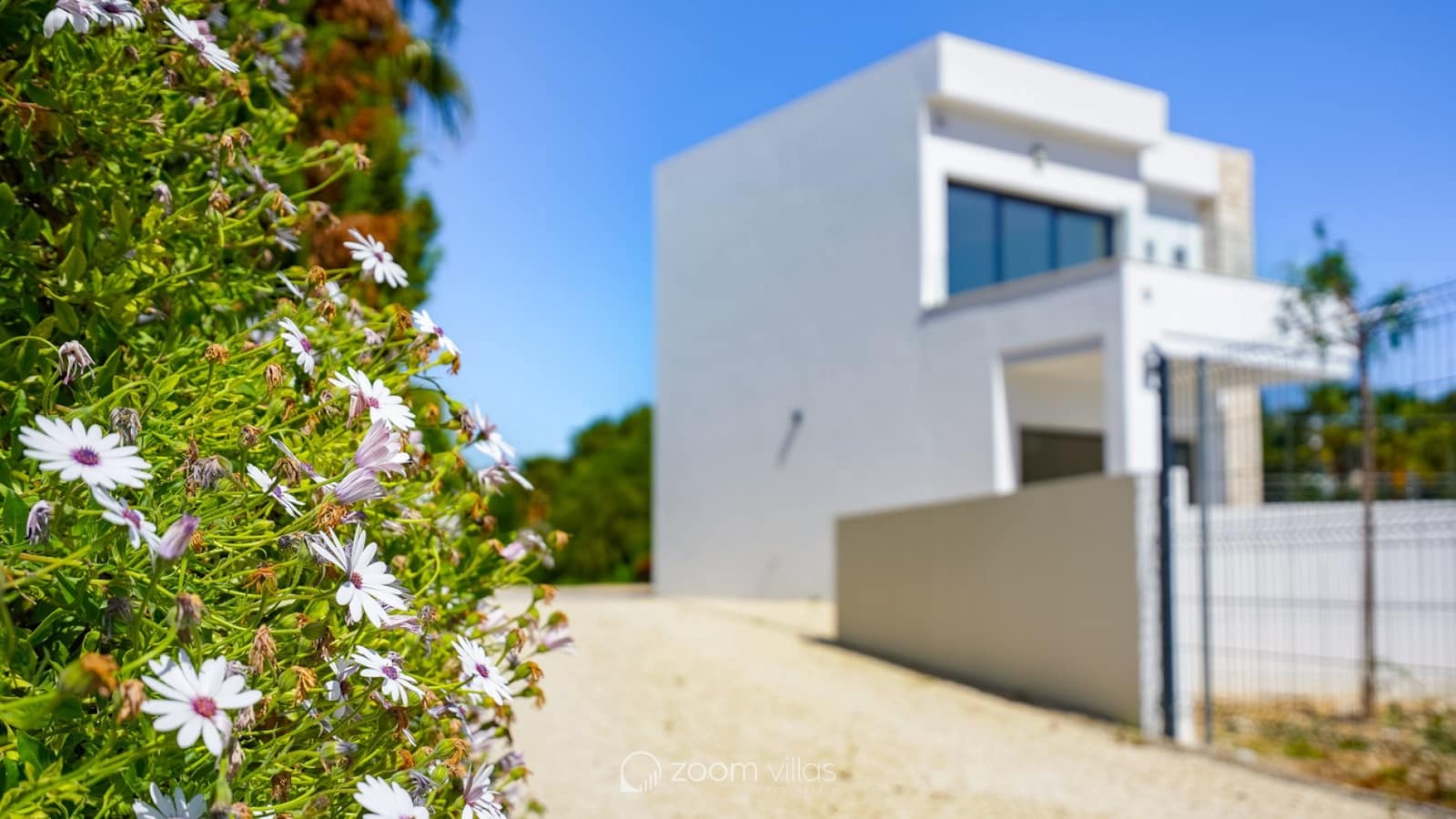 3 bedroom Villa for sale in Benissa with pool - € 1,175,000 (Ref: 9808598)