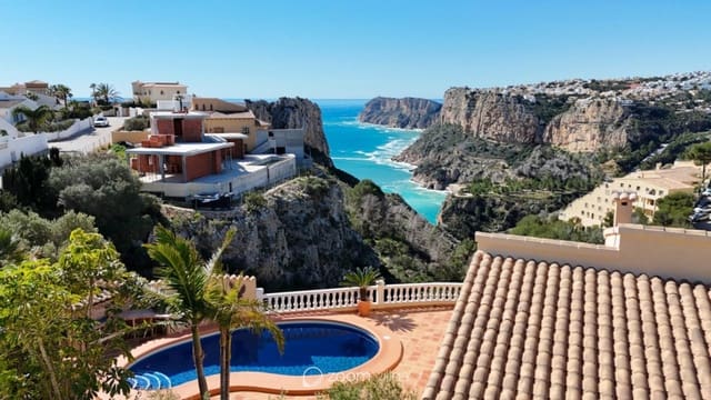 3 slaapkamer Villa te koop in Benitachell / Benitatxell met zwembad - € 890.000 (Ref: 9809460)