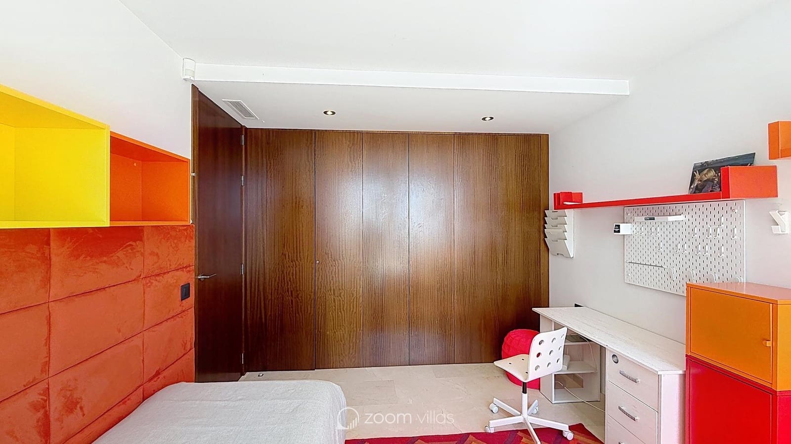 4 bedroom Villa for sale in Benitachell / Benitatxell with pool - € 2,450,000 (Ref: 9815148)