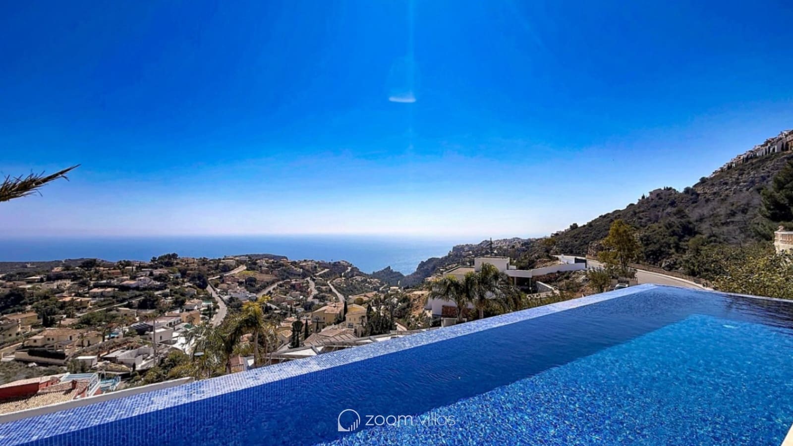 4 bedroom Villa for sale in Benitachell / Benitatxell with pool - € 2,450,000 (Ref: 9815148)