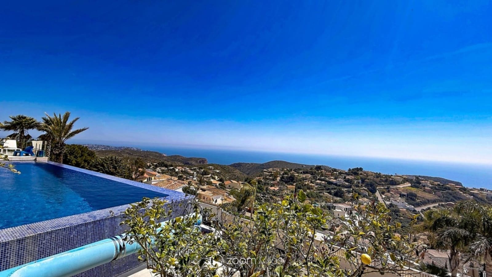 4 bedroom Villa for sale in Benitachell / Benitatxell with pool - € 2,450,000 (Ref: 9815148)