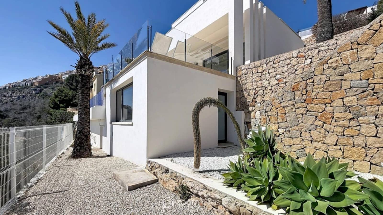 4 bedroom Villa for sale in Benitachell / Benitatxell with pool - € 2,450,000 (Ref: 9815148)
