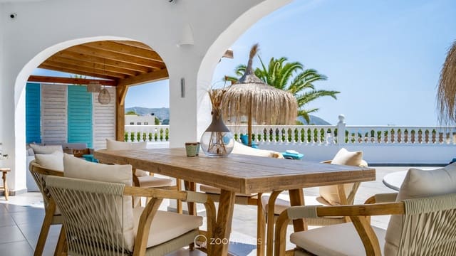 3 makuuhuone Huvila myytävänä paikassa Moraira, Teulada-Moraira mukana uima-altaan - 1 150 000 € (Ref: 9820894)