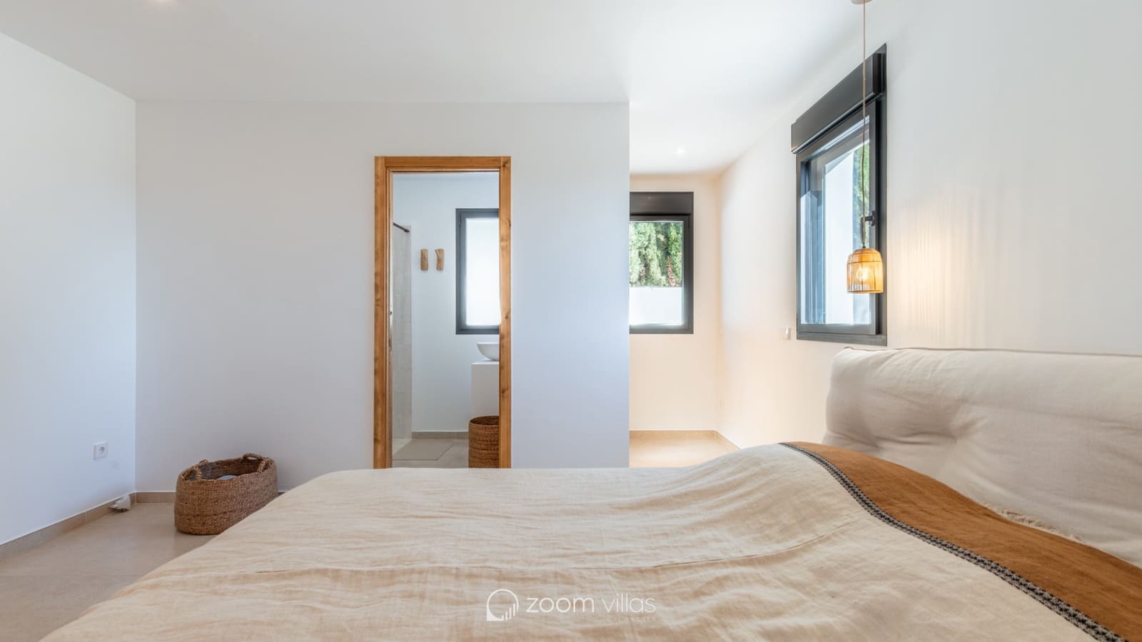 4 slaapkamer Villa te koop in Moraira met zwembad - € 2.190.000 (Ref: 9827414)