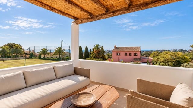 4 makuuhuone Huvila myytävänä paikassa Moraira, Teulada-Moraira mukana uima-altaan 
autotalli - 1 995 000 € (Ref: 9827414)