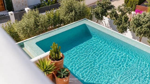 4 makuuhuone Huvila myytävänä paikassa Moraira, Teulada-Moraira mukana uima-altaan 
autotalli - 1 995 000 € (Ref: 9827414)