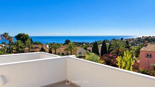 4 soveværelse Villa til salg i Moraira, Teulada-Moraira med swimmingpool garage - € 1.995.000 (Ref: 9827414)