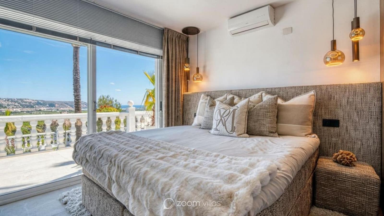 3 bedroom Villa for sale in Javea / Xabia with pool - € 995,000 (Ref: 9827554)