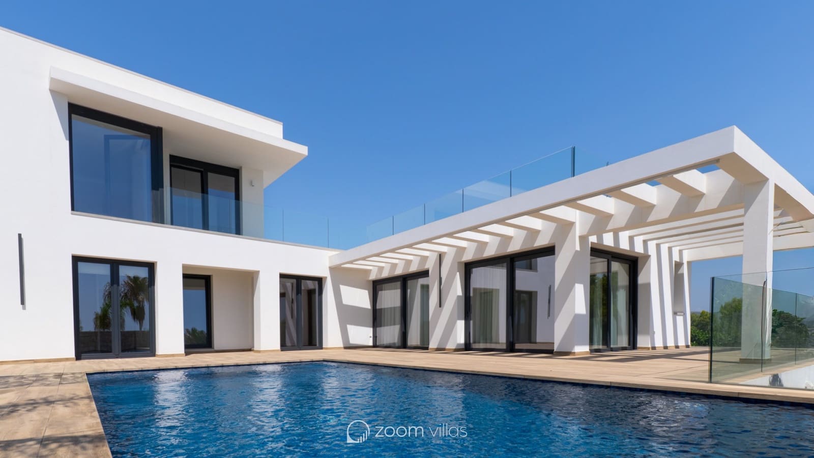 3 soveværelse Villa til salg i Moraira med swimmingpool - € 2.250.000 (Ref: 9989296)