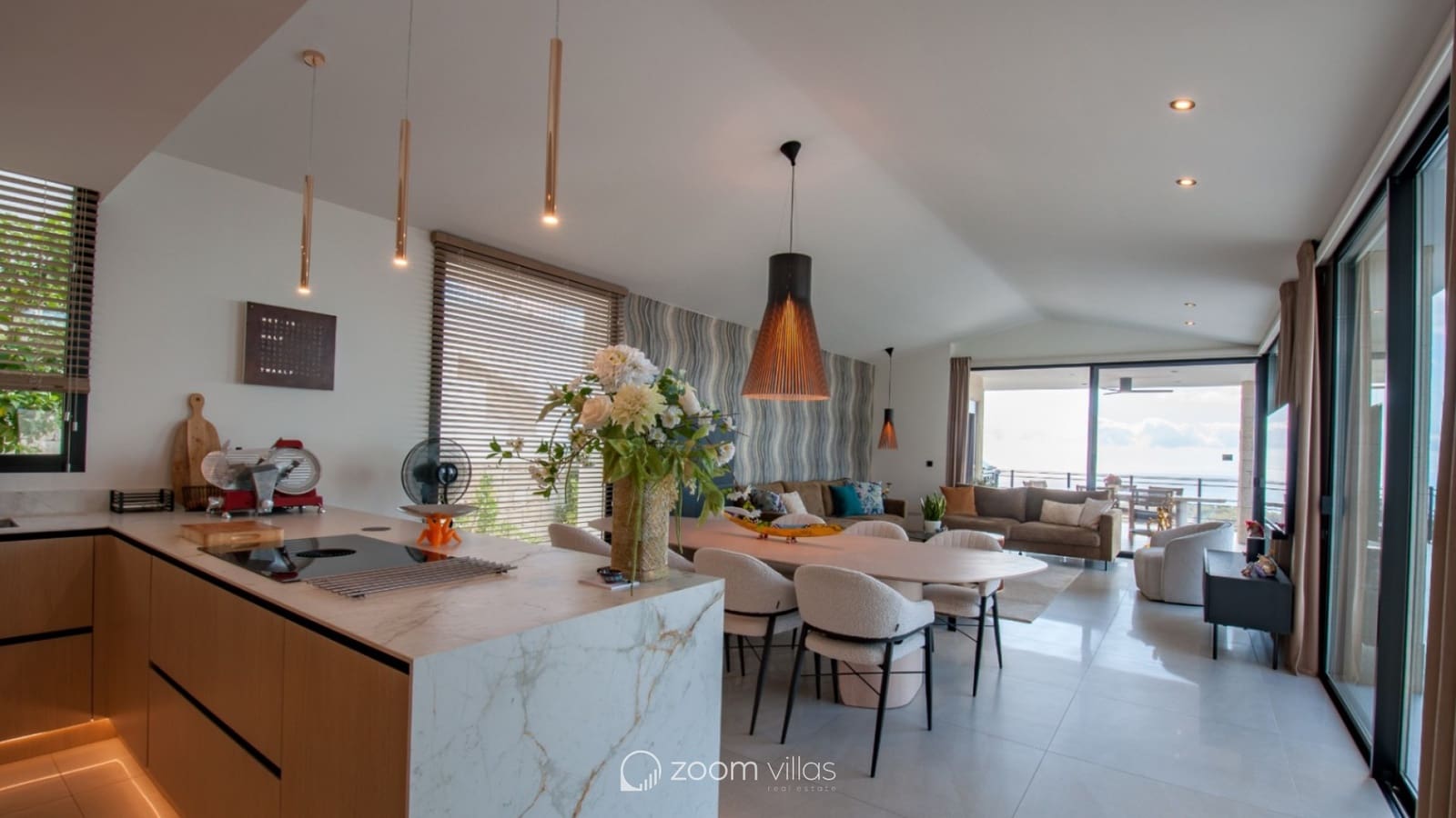 3 bedroom Villa for sale in Benissa with pool - € 2,600,000 (Ref: 9998974)