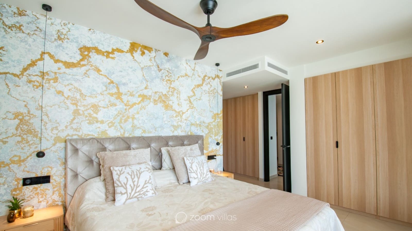 3 bedroom Villa for sale in Benissa with pool - € 2,600,000 (Ref: 9998974)