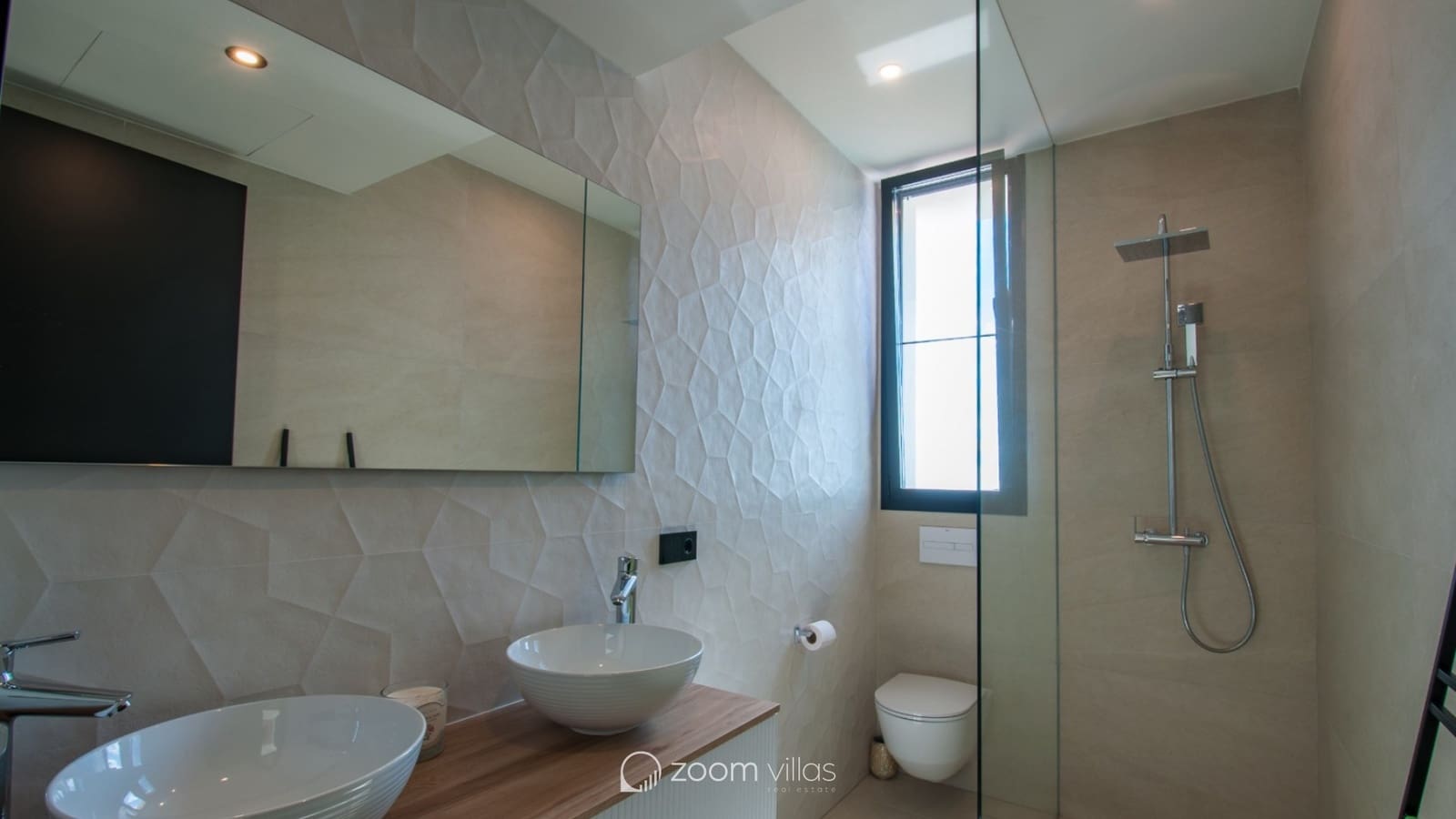 3 bedroom Villa for sale in Benissa with pool - € 2,600,000 (Ref: 9998974)