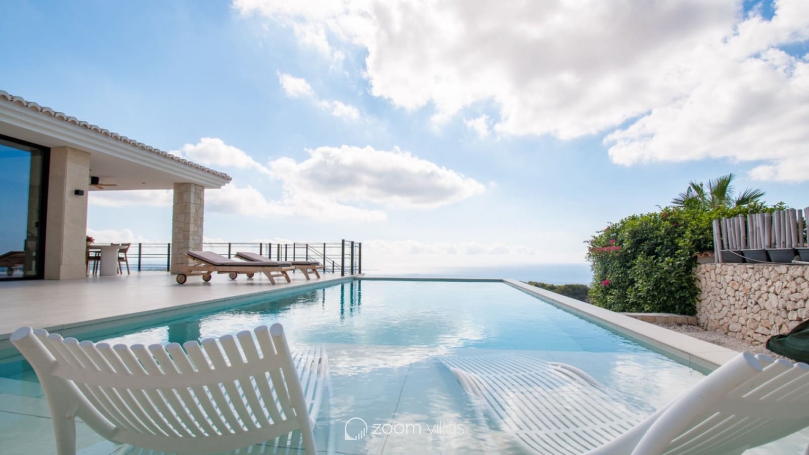 3 bedroom Villa for sale in Benissa with pool - € 2,600,000 (Ref: 9998974)