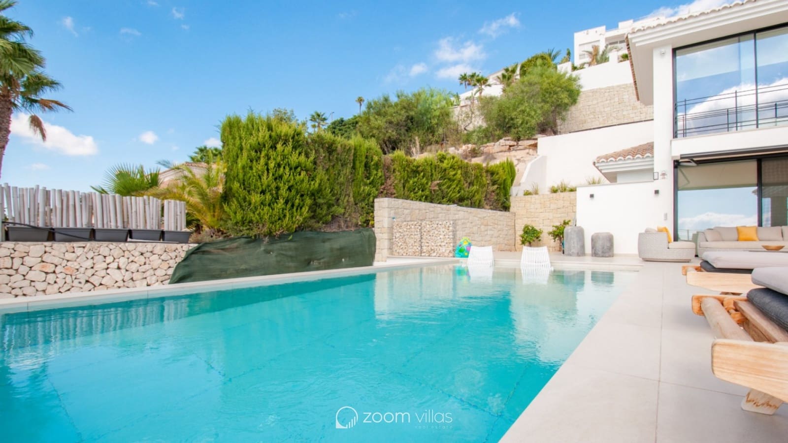 3 bedroom Villa for sale in Benissa with pool - € 2,600,000 (Ref: 9998974)