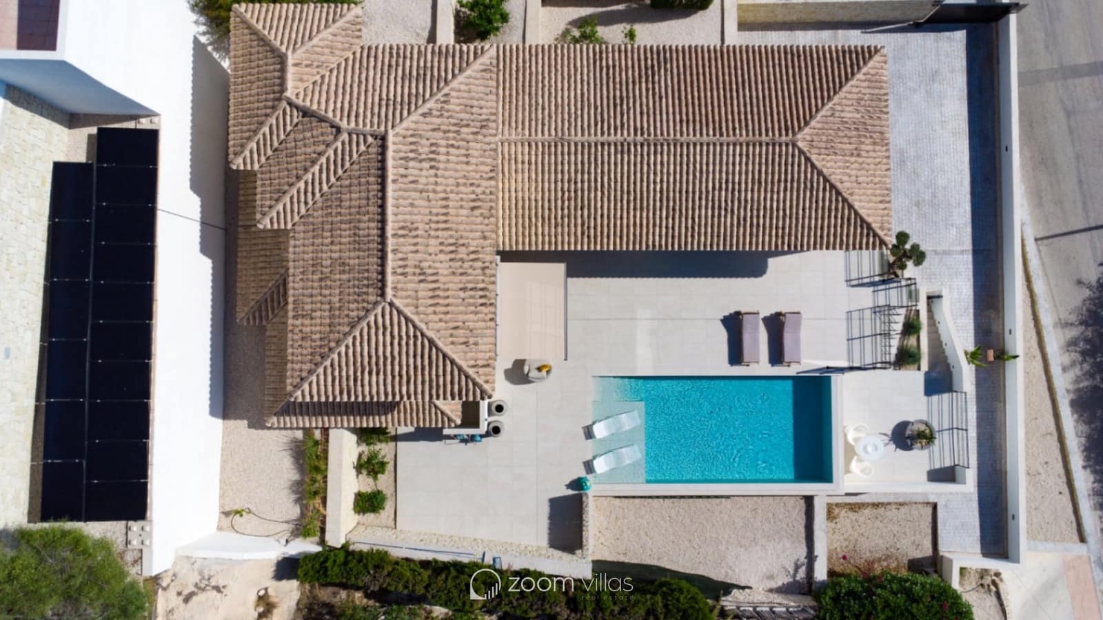 3 bedroom Villa for sale in Benissa with pool - € 2,600,000 (Ref: 9998974)