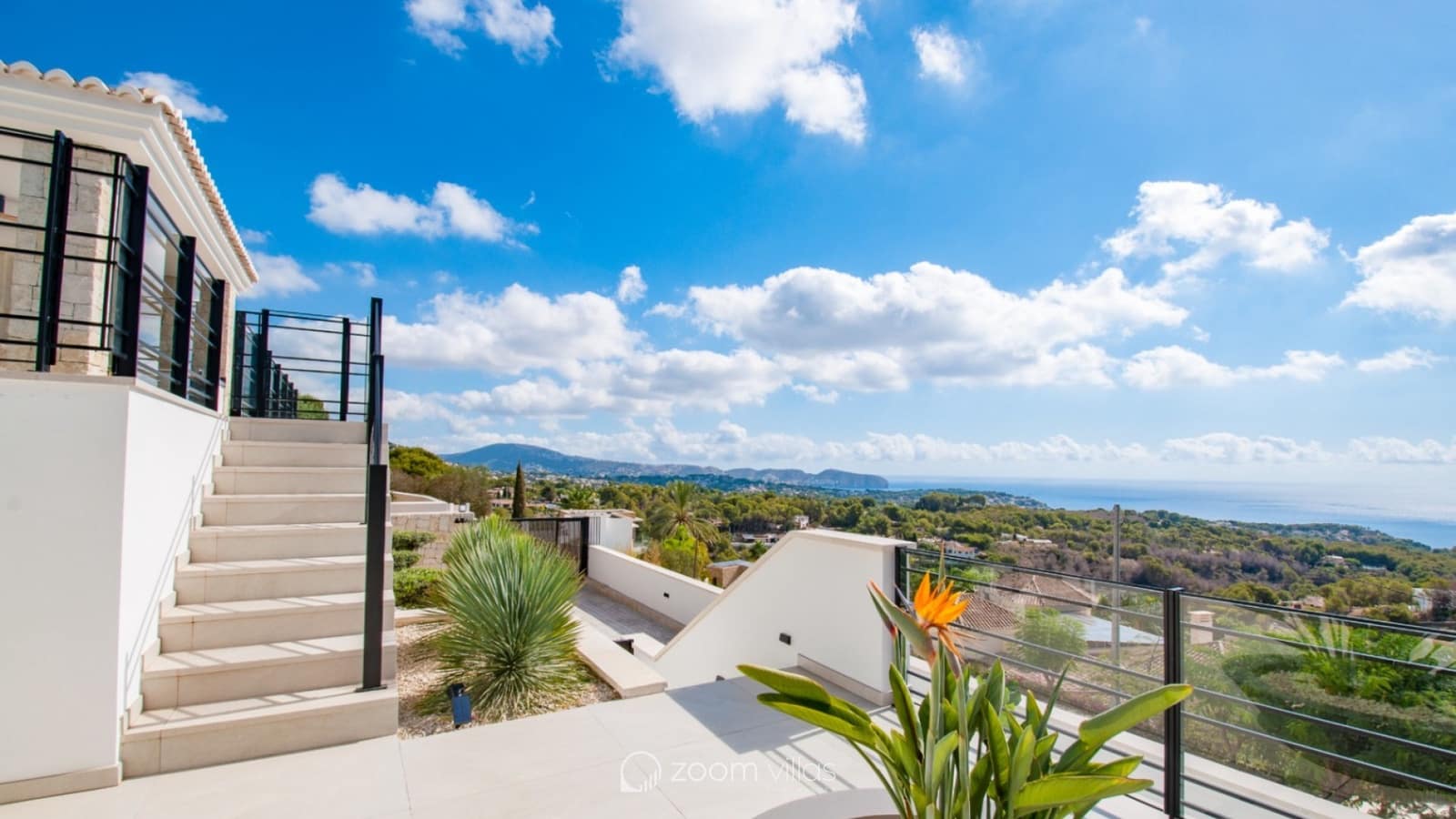 3 bedroom Villa for sale in Benissa with pool - € 2,600,000 (Ref: 9998974)