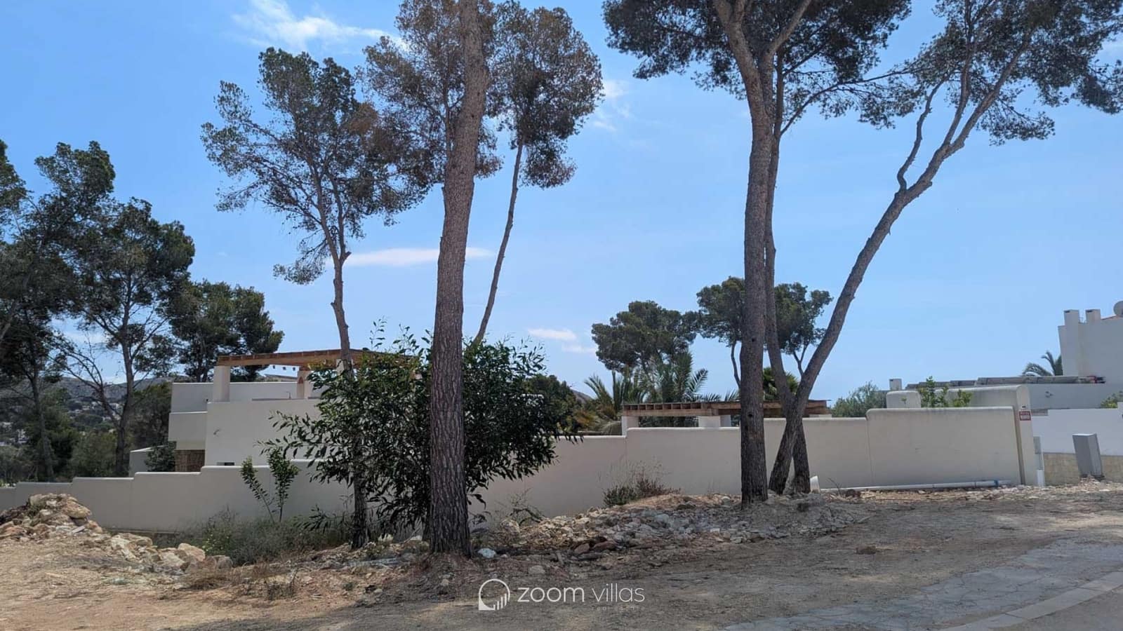 4 bedroom Villa for sale in Moraira with pool - € 1,499,000 (Ref: 9999533)
