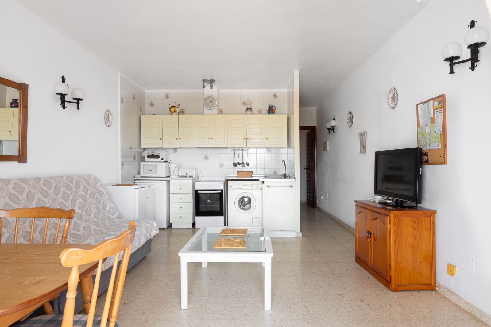 1 bedroom Apartment for sale in Nerja with pool - € 230,000 (Ref: 10024569)