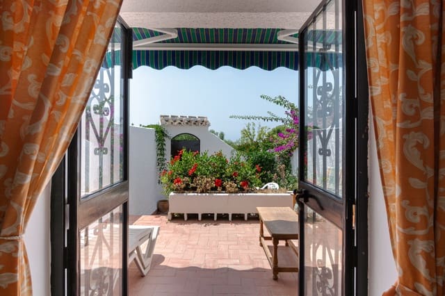 1 bedroom Apartment for sale in Capistrano, Nerja with pool - € 230,000 (Ref: 10024569)
