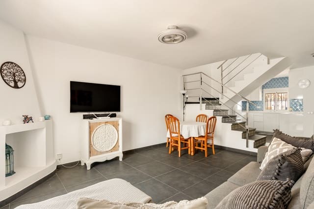 2 soverom Hus til salgs i Burriana, Nerja - € 403 000 (Ref: 10038458)