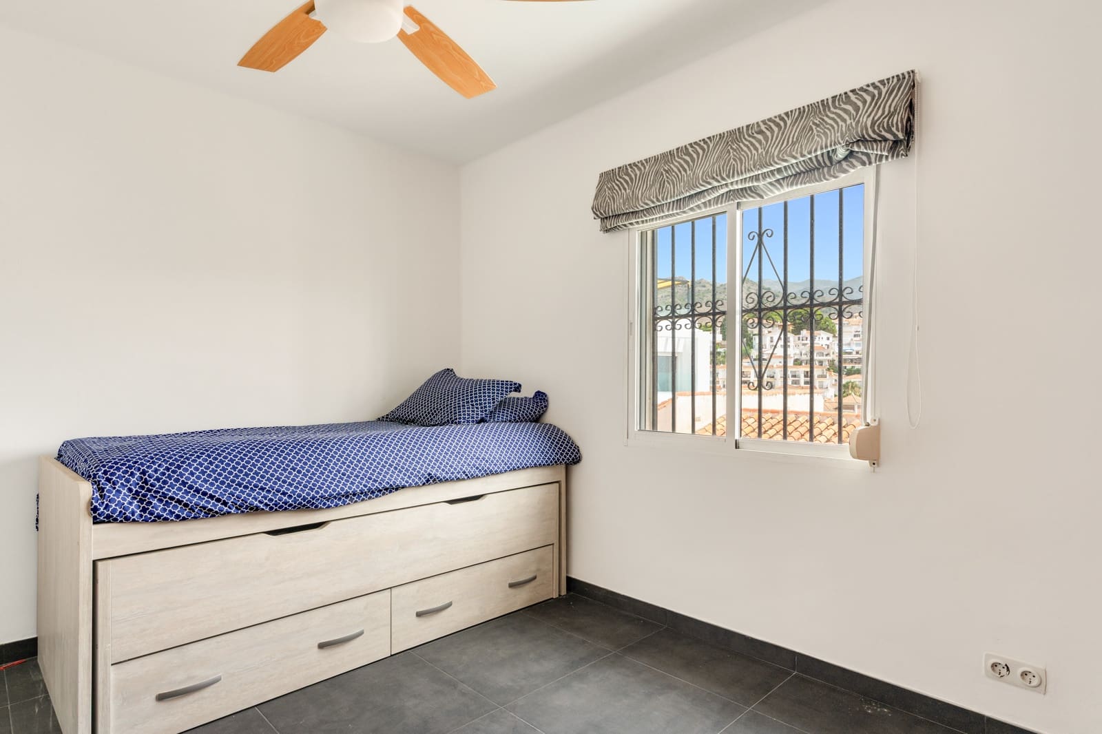 2 soverom Hus til salgs i Nerja - € 403 000 (Ref: 10038458)