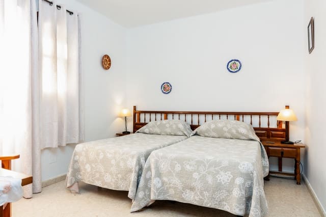 4 sovrum Hus till salu i Capistrano, Nerja med pool - 475 000 € (Ref: 8953400)