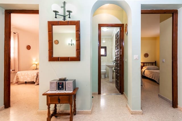 4 sovrum Hus till salu i Capistrano, Nerja med pool - 475 000 € (Ref: 8953400)