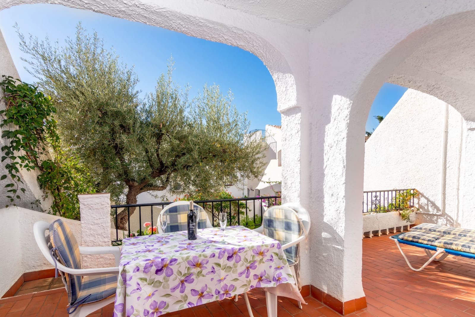 4 soveværelse Byhus til salg i Nerja med swimmingpool - € 475.000 (Ref: 8953400)