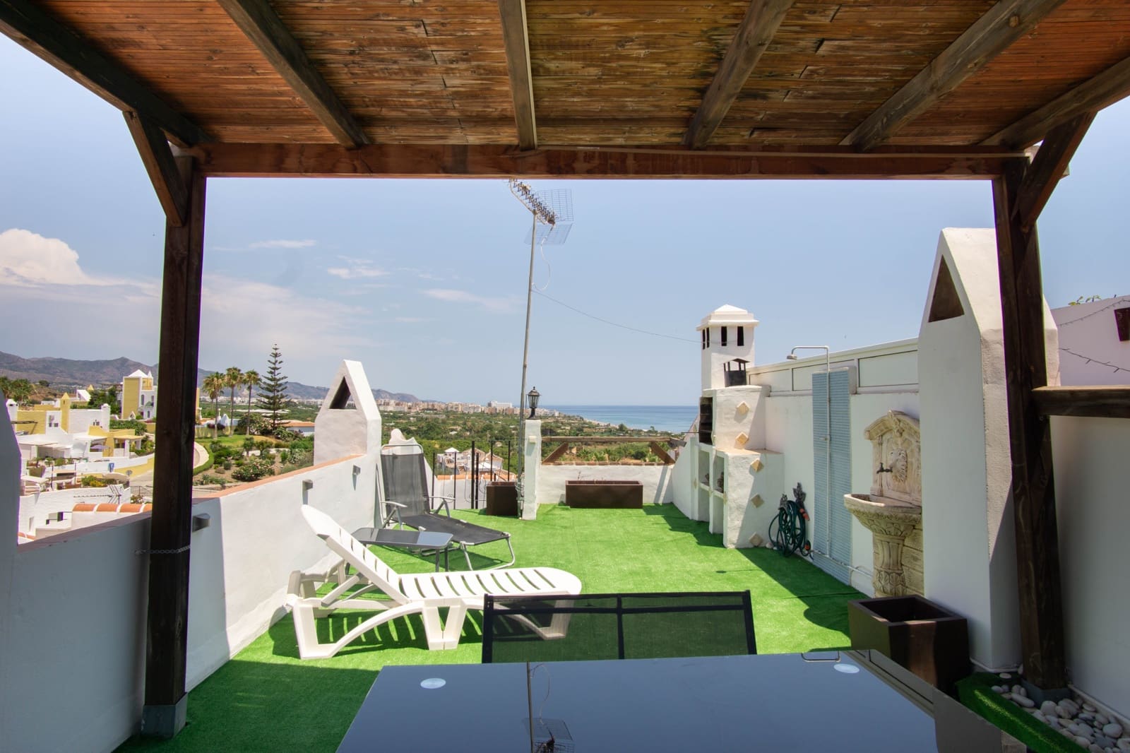 3 makuuhuone Omakotitalo myytävänä paikassa Nerja mukana uima-altaan - 340 000 € (Ref: 9130196)