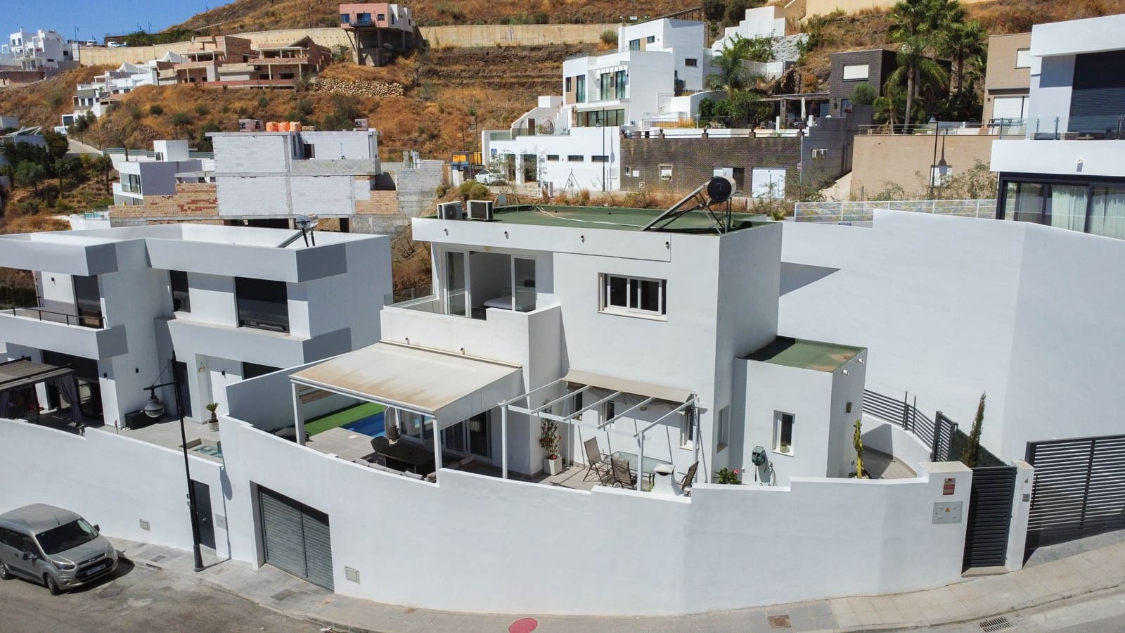 3 bedroom Villa for sale in Torrox-Costa - € 495,000 (Ref: 9293536)