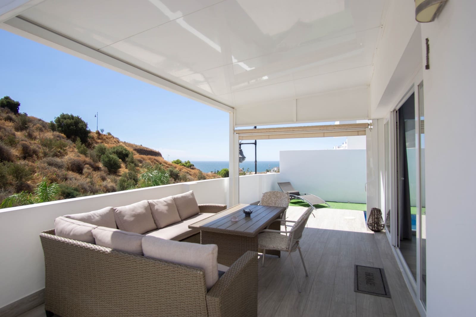 3 bedroom Villa for sale in Torrox-Costa - € 495,000 (Ref: 9293536)