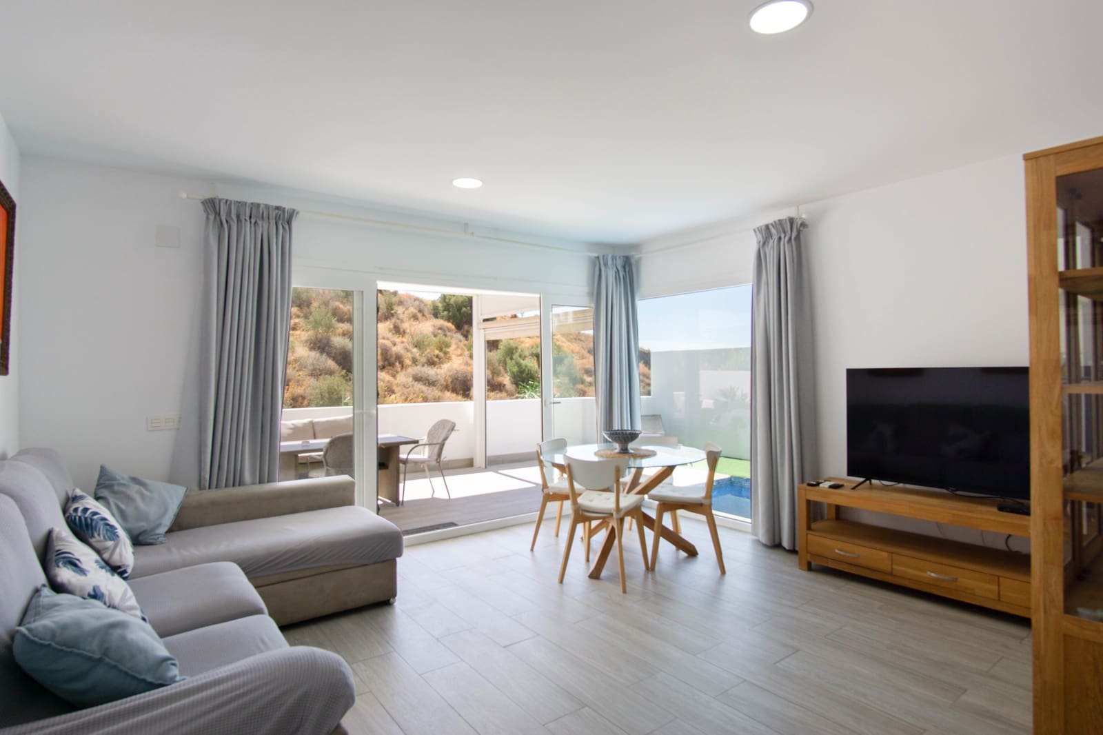 3 bedroom Villa for sale in Torrox-Costa - € 495,000 (Ref: 9293536)