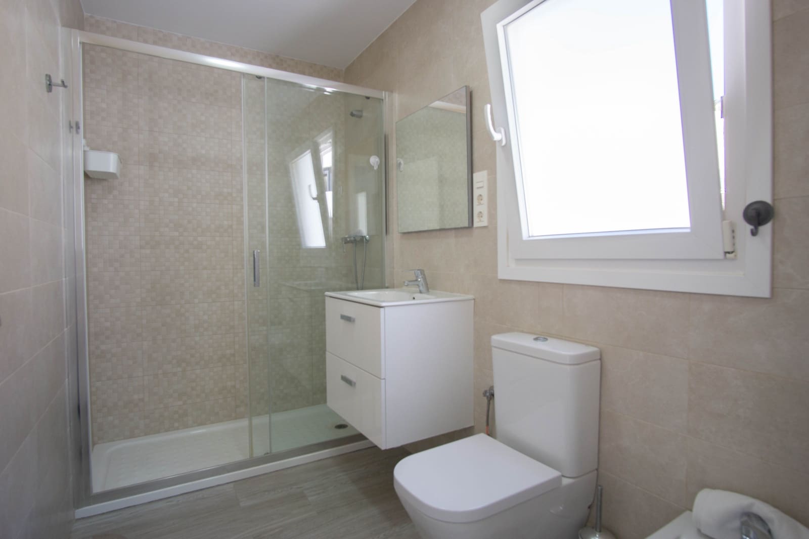 3 bedroom Villa for sale in Torrox-Costa - € 495,000 (Ref: 9293536)