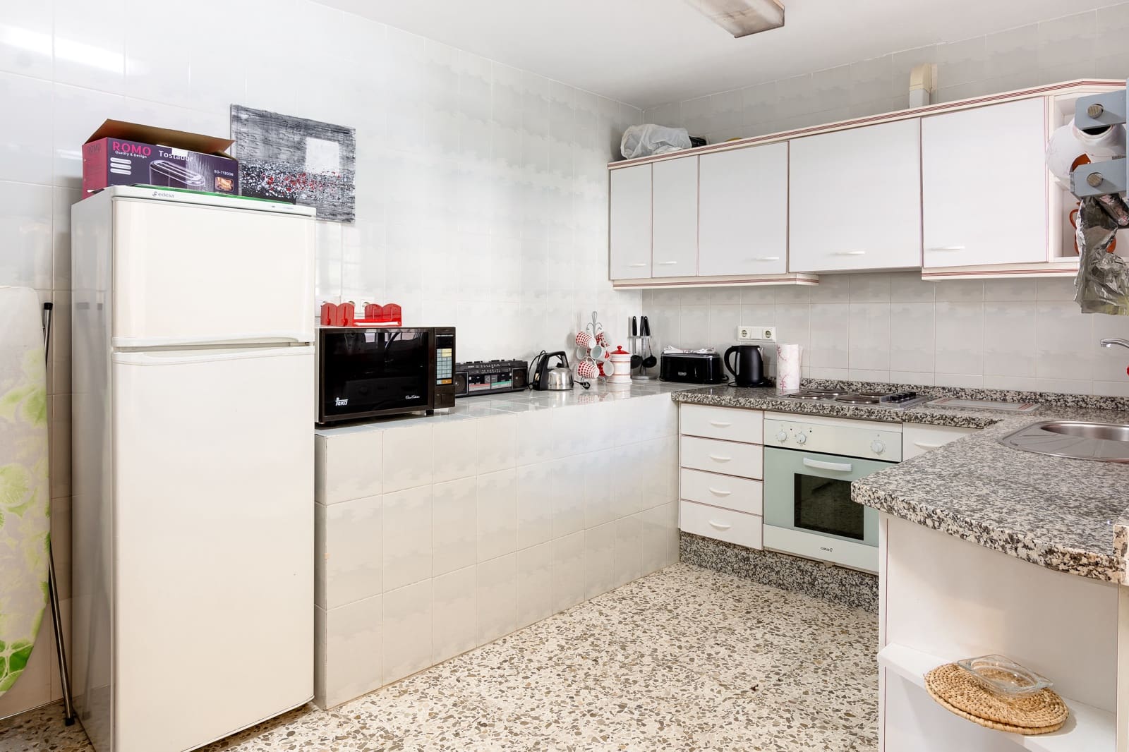 5 soveværelse Villa til salg i Nerja med swimmingpool - € 680.000 (Ref: 9296310)