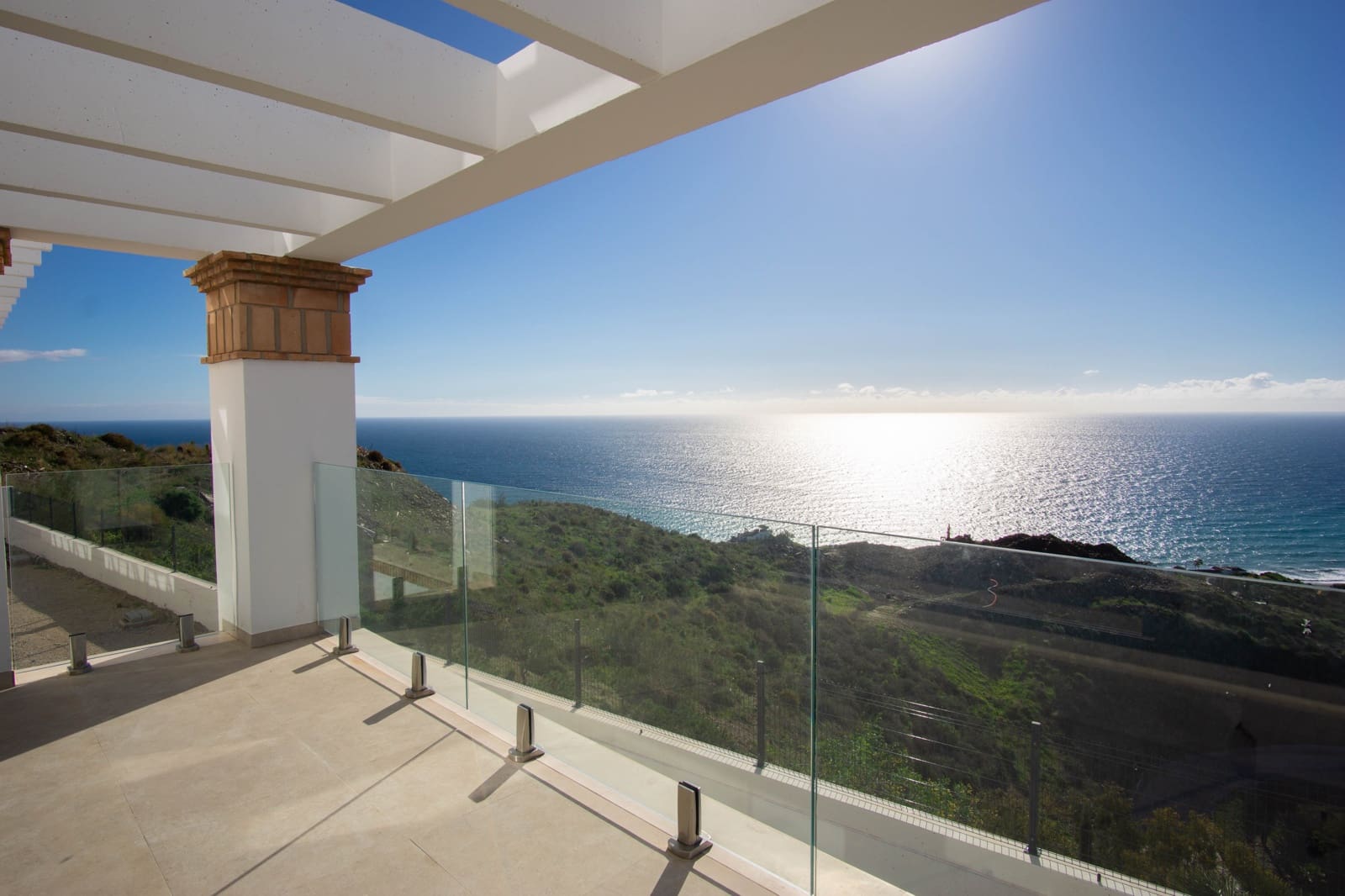 2 soveværelse Byhus til salg i Torrox-Costa med swimmingpool garage - € 318.000 (Ref: 9298828)