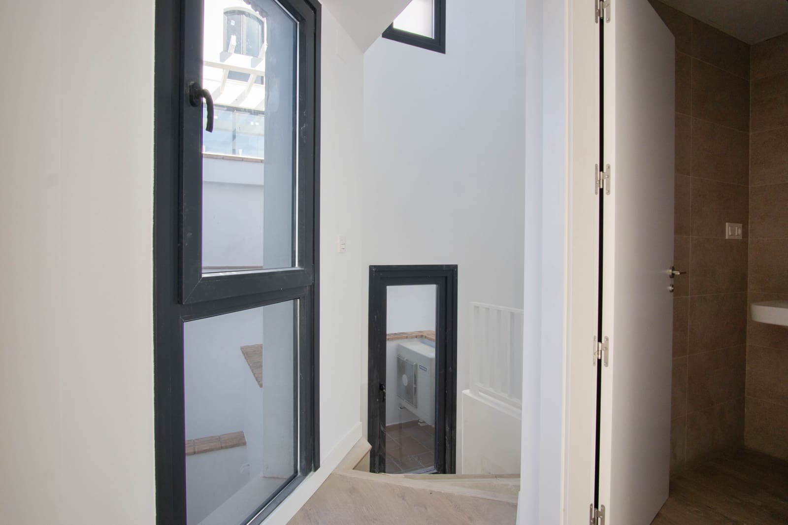 2 soveværelse Byhus til salg i Torrox-Costa med swimmingpool garage - € 318.000 (Ref: 9298828)