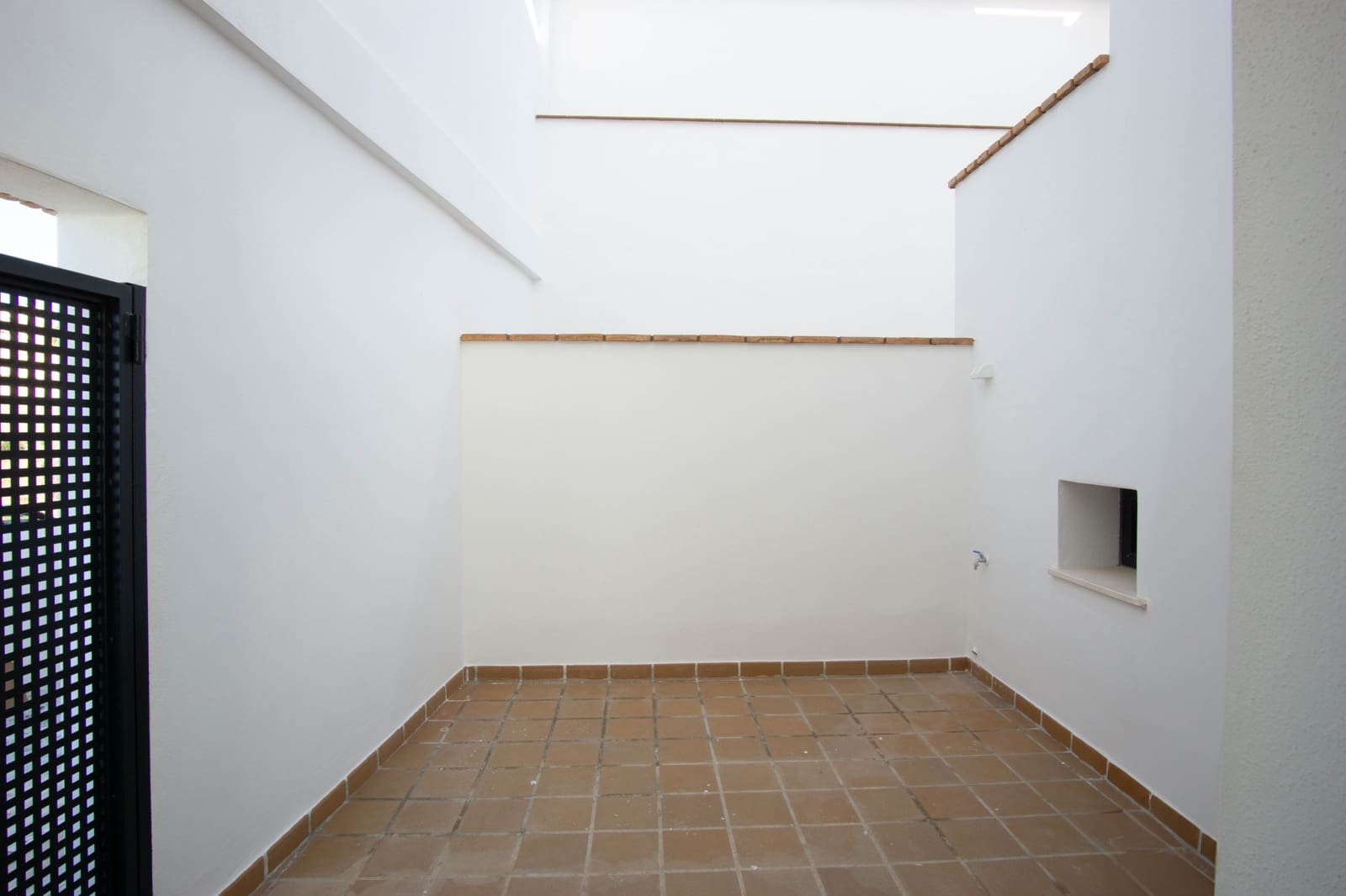 2 soveværelse Byhus til salg i Torrox-Costa med swimmingpool garage - € 318.000 (Ref: 9298828)