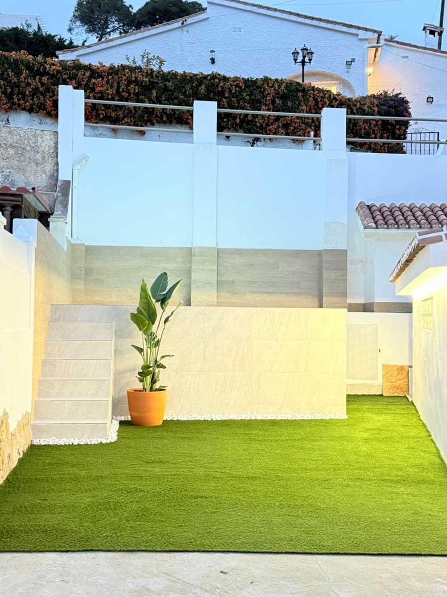 4 soveværelse Villa til salg i El Penoncillo med swimmingpool garage - € 450.000 (Ref: 9447238)