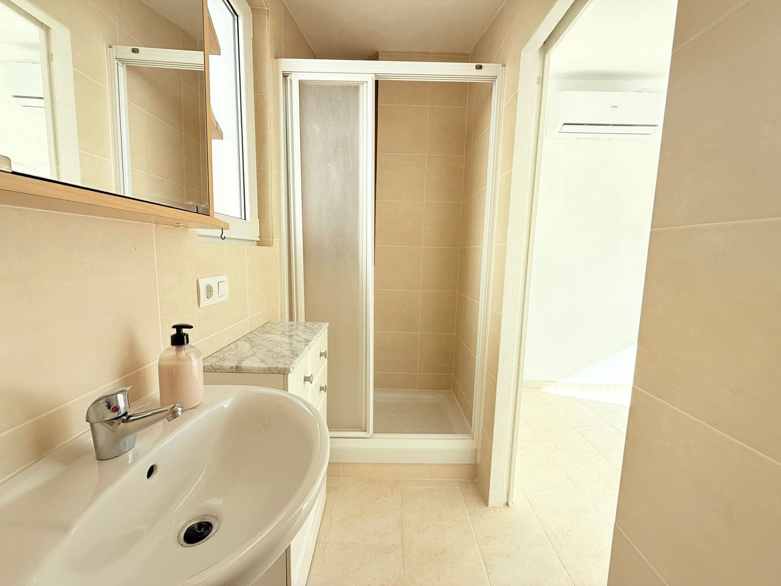 4 soveværelse Villa til salg i El Penoncillo med swimmingpool garage - € 450.000 (Ref: 9447238)