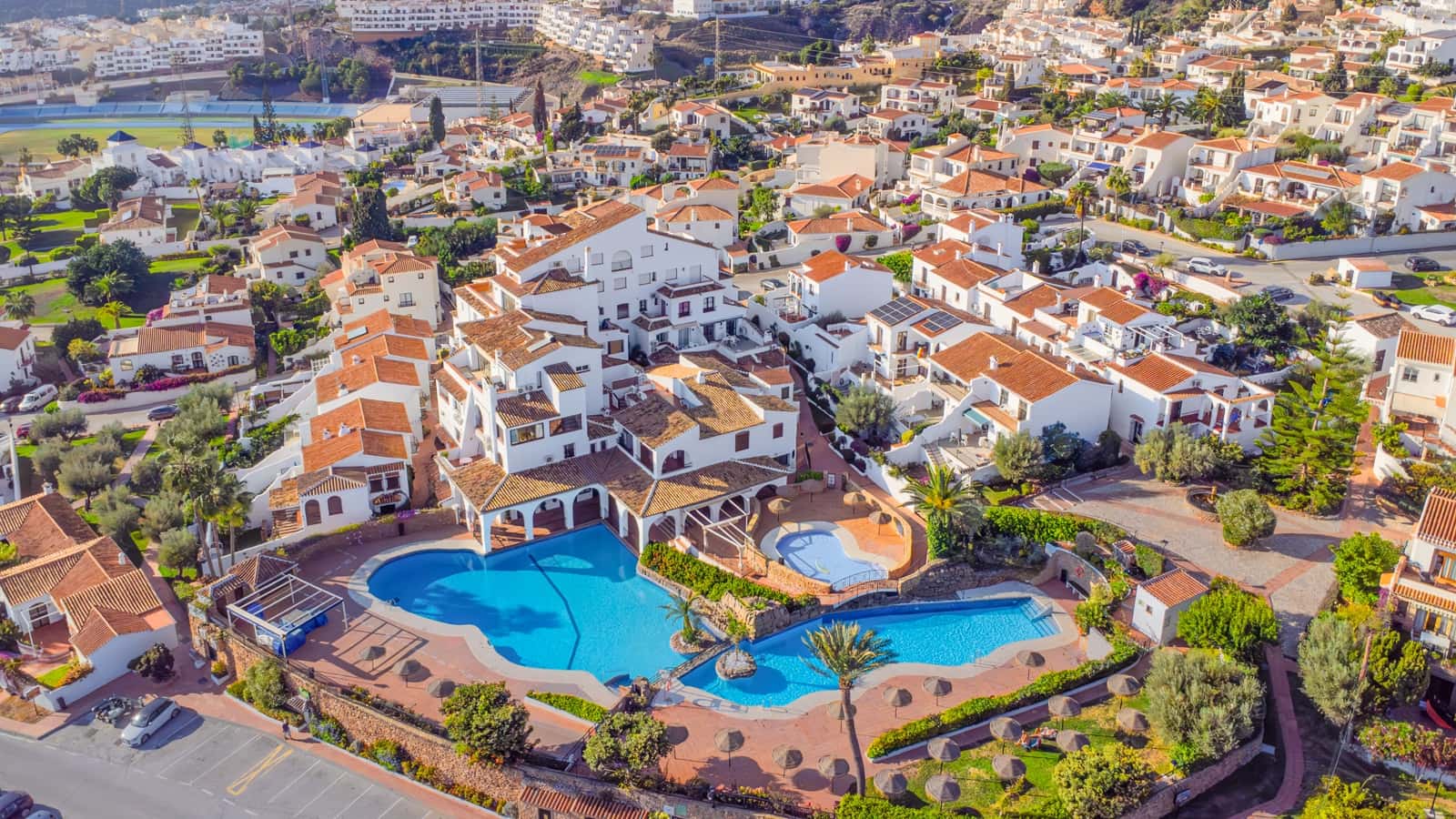 1 bedroom Apartment for sale in Nerja with pool - € 239,000 (Ref: 9449681)