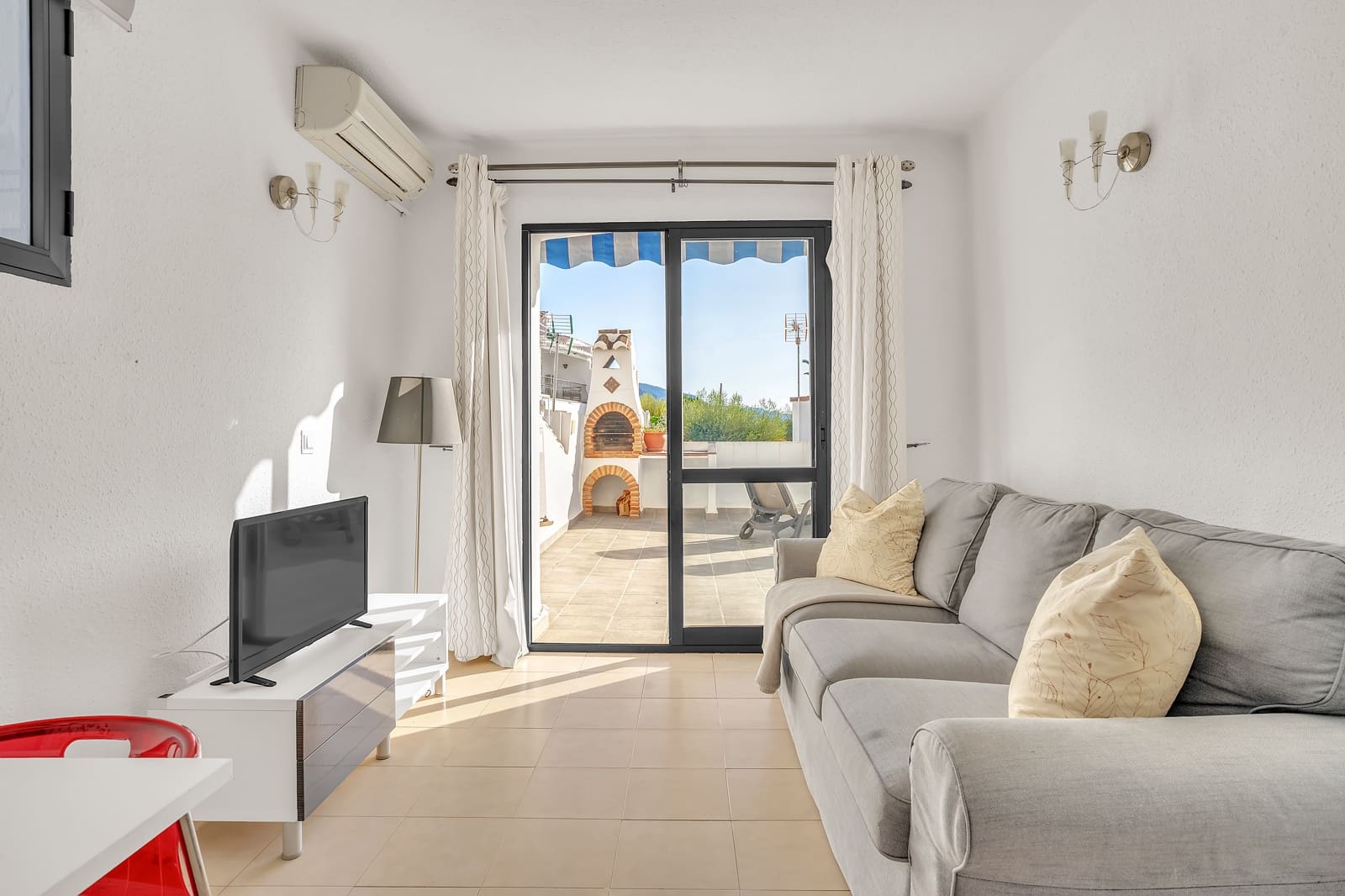 1 bedroom Apartment for sale in Nerja with pool - € 239,000 (Ref: 9449681)