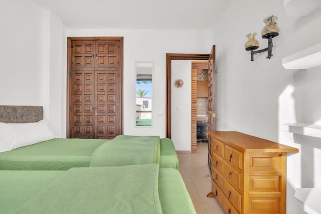 1 quarto Apartamento para venda em Capistrano, Nerja com piscina - 239 000 € (Ref: 9449681)