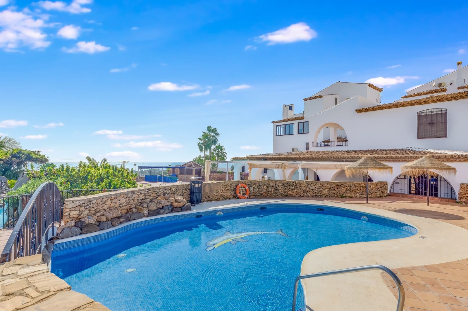 1 bedroom Apartment for sale in Nerja with pool - € 239,000 (Ref: 9449681)